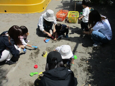 みんなでおすなば楽しいね