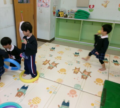 ボール投げが大人気🌟たくさん入れるぞ〜